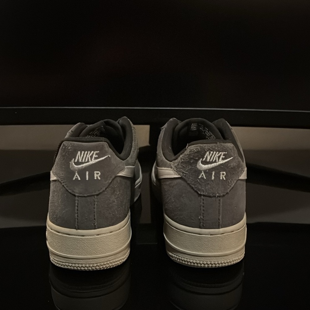 Nike Air Force 1 - Picture 4 of 5